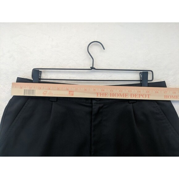 Under Armour Performance Golf Shorts Mens 34R UA Black Stretch Chino - Picture 8 of 13